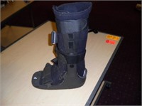 Walking boot - right foot