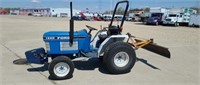 Ford 1320 tractor diesel 4x4  1688 one owner
