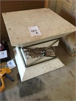 Decorator Pedestal / Table