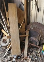 Saw blades, wood and misc