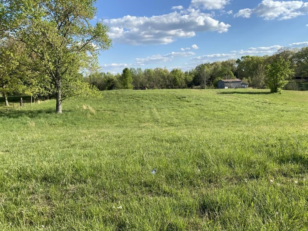 8.68+-Acres, Pasture Ground, Outbuildings