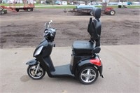 2021 E-Wheels 3 Wheel Scooter