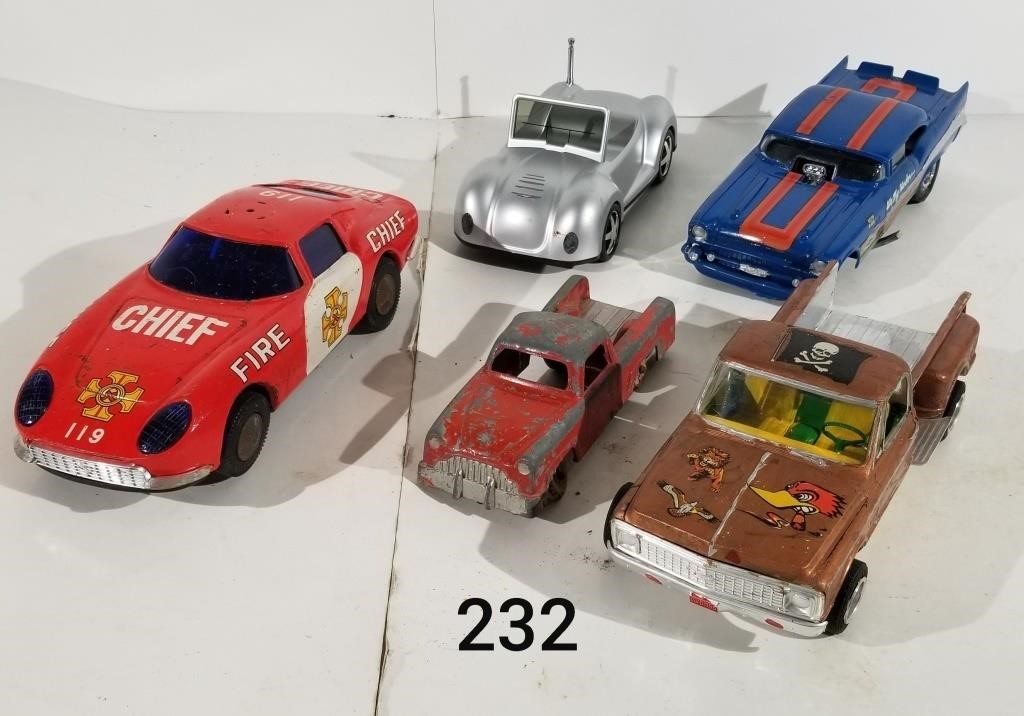 Brown Estate Vintage & Collectible Toy Auction