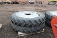 Set of Tractor rear tires & rims