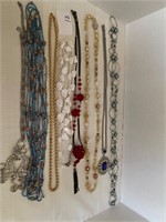 8 Fashion Statement Necklaces