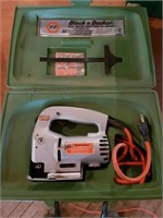 Black & Decker Electric Jig Saw w/Case