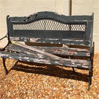 Park Bench/Needs Repair/Altavista Estate