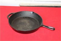 10" LODGE CAST IRON SKILLET