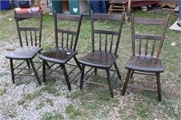 4 WOODEN CHAIRS