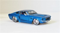 Maisto 1967 Ford Mustang Diecast Car 1:24