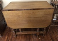 Vintage Oak Swing-Leg Drop-Leaf Table