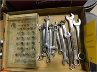 Misc wrenches & small socket set