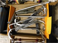 Auto door hinge wrenches & Rear door spring tool