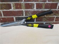 21" Long Hedge Clippers - NEW