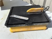 TILE SAW