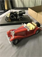 FORD MODEL T REPLICA ON BASE, RED DIE CAST CAR
