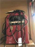 LINCOLN Electric AC-225 ARC Welder with leads