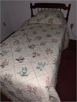 BEAUTIFUL TWIN BED WITH MATTRESS