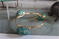 TURQUOISE AND COPPER WIRE BRACELET