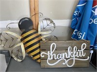 Thankful , Bee Sign
