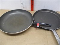 Two Frying Pans Regal