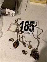 Necklaces & Earrings (Bedroom2)
