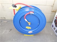 Unused 3/8"x100' Rubber Air Hose Reel