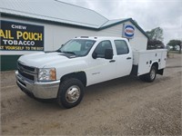 2011 Chevrolet 3500 HD 4x4 Utility Bed Truck