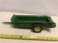 John Deere Ertl manure spreader