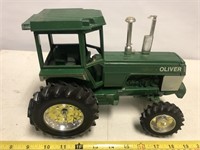 Scale models 1988 spirit of Oliver tractor