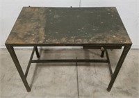 Small metal desk measures 32x18x26.5
