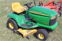 John Deere LT166 Lawn Mower