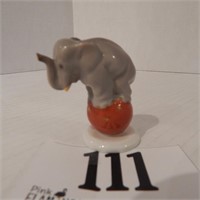 HEREND ELEPHANT ON BALL 2.5 IN