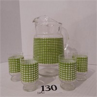 ANCHOR HOCKING GINGHAM PITCHER 10 IN WITH 4 JUICE