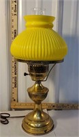 Brass gone with the wind style table lamp with