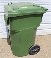 Yard waste container