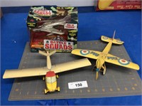 3 collectible model airplanes