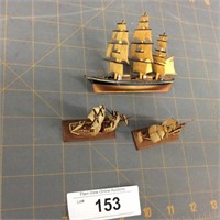 3 collectible ship models
