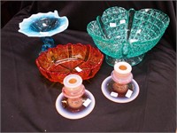 Five pieces of vintage colored glass: an oval