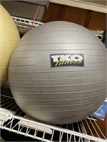 Exercise ball with air pump