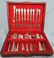 52 MIXED STAINLESS STEEL FLATWARE IN WOOD CASE