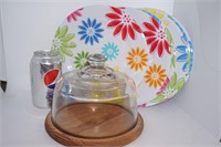 Covered Cheese Tray and 6 Melamine Plates