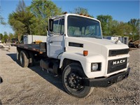 1988 Mack Flatbed Truck