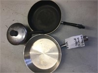 3 pans (1 stainless)