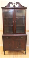 Vintage mahogany duncan phyfe china cabinet