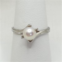 Sterling Ring w/ Pearl
