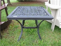 CAST ALUMINUM 22"SQ PATIO TABLE