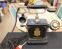 Vintage black French telephone