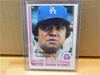 1982 Fernando Valenzuela Baseball Card