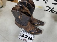 Ariat size 7.5 cowboy/girl boots
